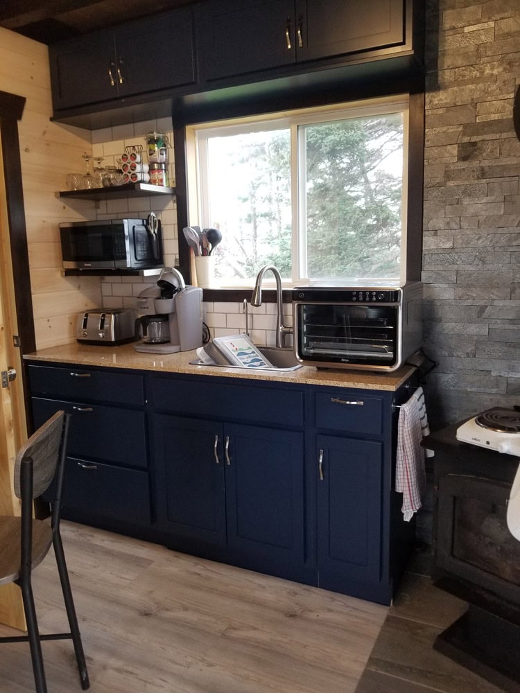 Oliver's Cove kitchen