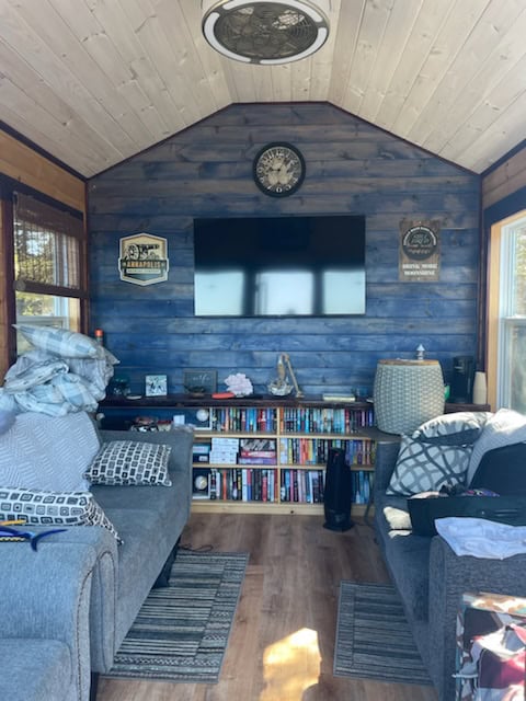 Olivers Cove living room